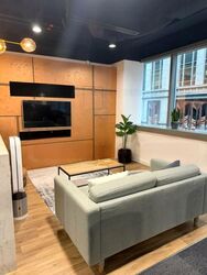 Robinson 112 (D1), Office #459231181